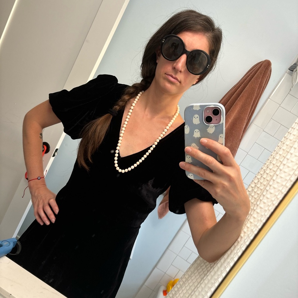 Meet your Posher, Emilee
